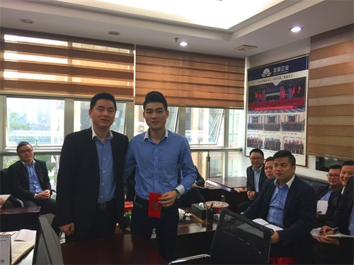 7л@λ90СĘ˺ÿϿ͑ĻLĲg¿͑ԔB˾YvfϿ͑